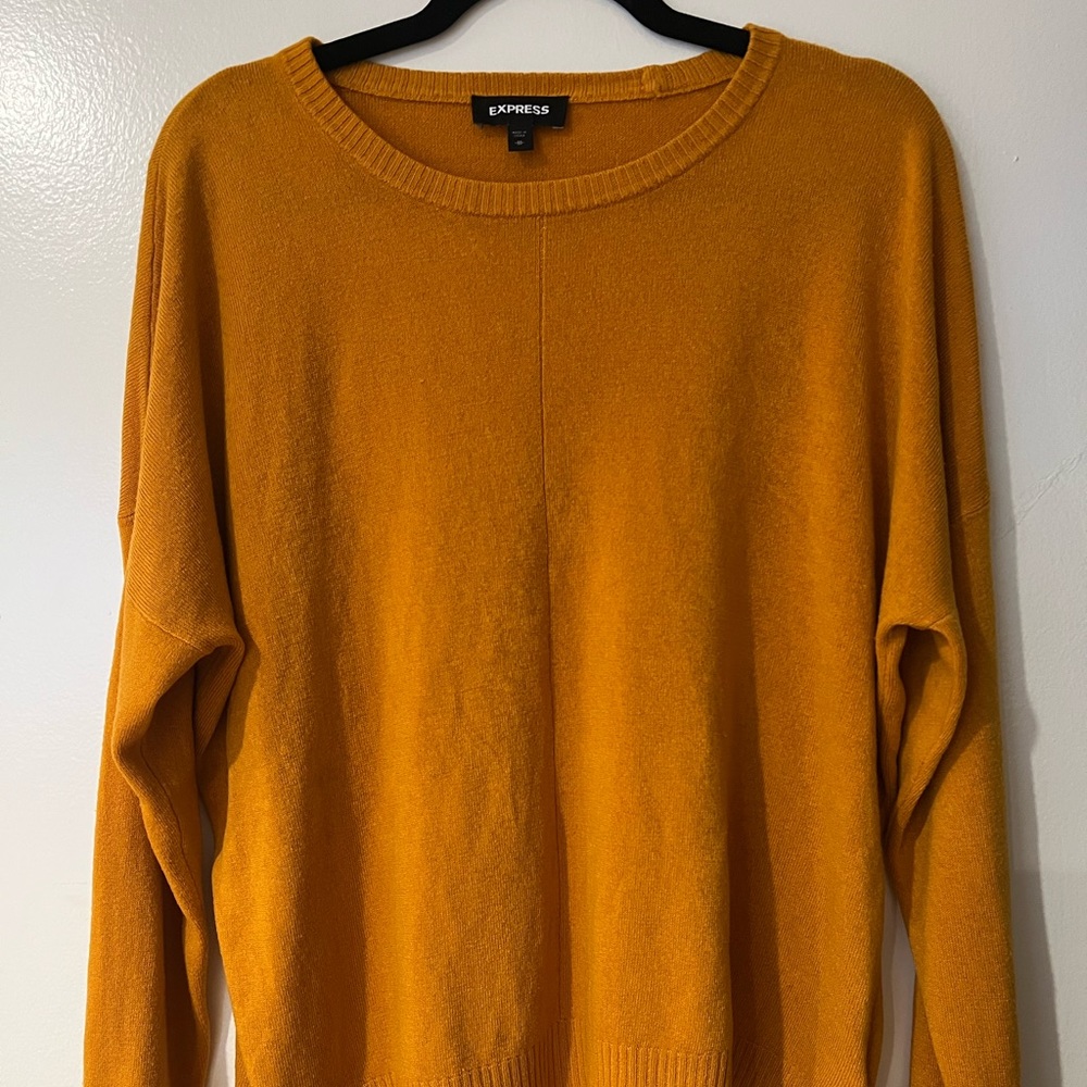 Express Crewneck Sweater M